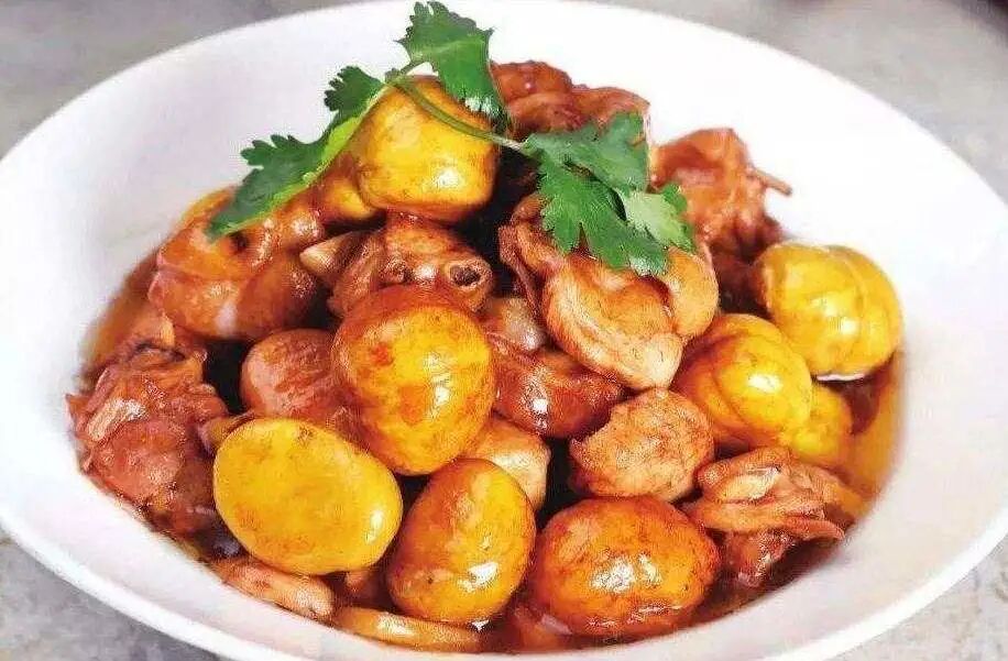 六合餐飲丨秋日食光，我們準(zhǔn)時(shí)開餐！
